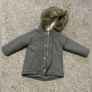 3T Old Navy gray winter coat with a furry hood.